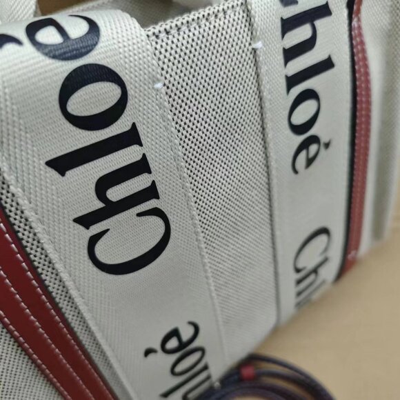 Chloe small woody tote with strap - Picture 13 of 13